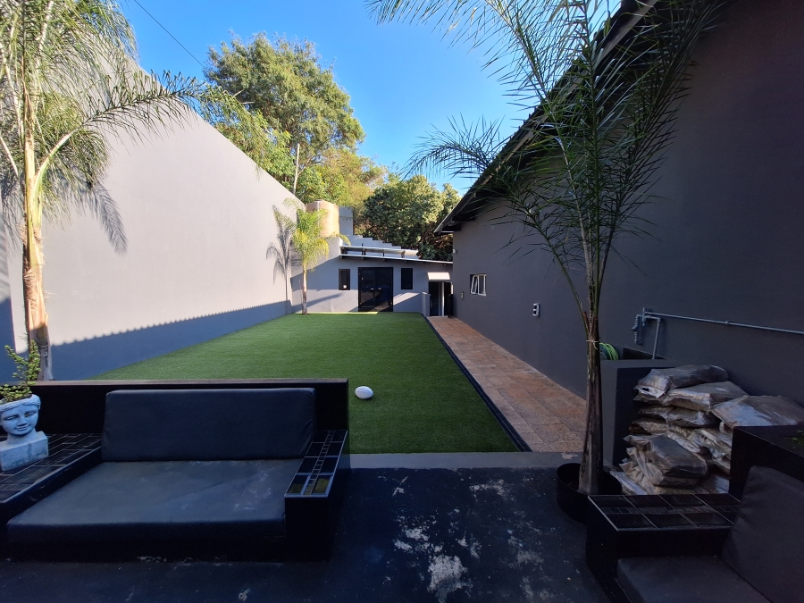 5 Bedroom Property for Sale in Protea Park North West